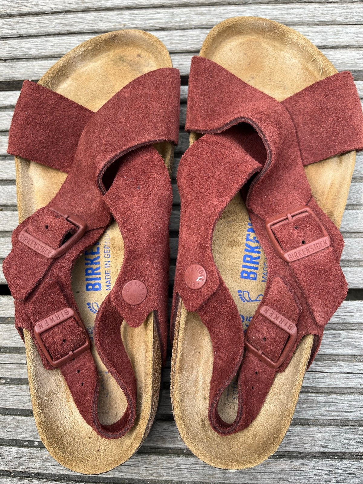Birkenstock Gizeh suède sandalen - Maat 38 - Rood, Ophalen of Verzenden, Gedragen, Rood, Sandalen of Muiltjes