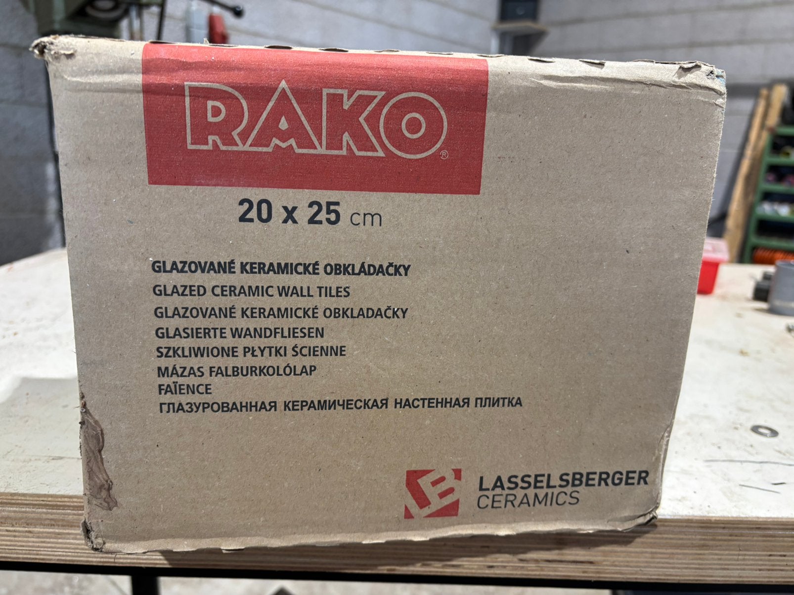 Rako tegels 200*250 kleur one mat wit, Doe-het-zelf en Verbouw, Tegels, Ophalen, 60 cm of meer, Zo goed als nieuw, Minder dan 5 m²