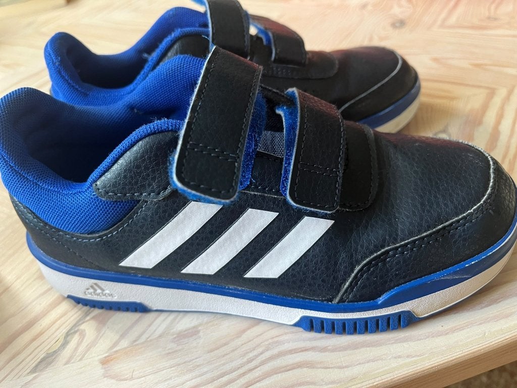 Sneakers adidas - maat 33, Kinderen en Baby's, Adidas, Gebruikt, Ophalen of Verzenden, Jongen of Meisje
