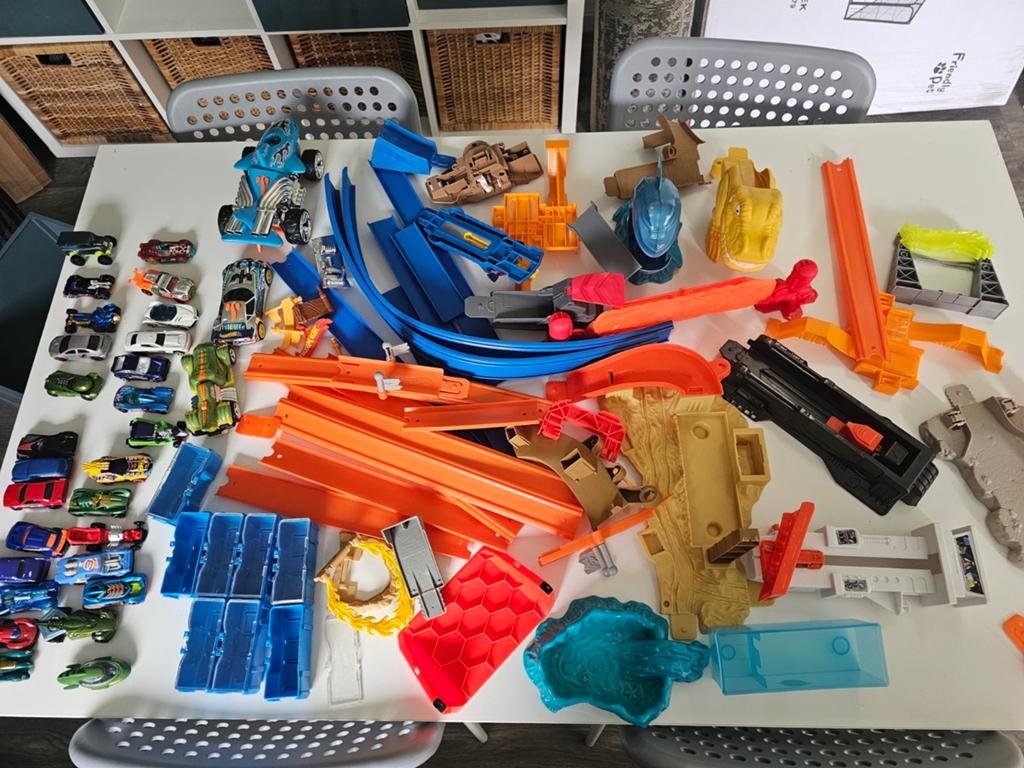 Heel veel Hotwheels, Kinderen en Baby's, Speelgoed | Racebanen, Ophalen of Verzenden, Handmatig, Hot Wheels