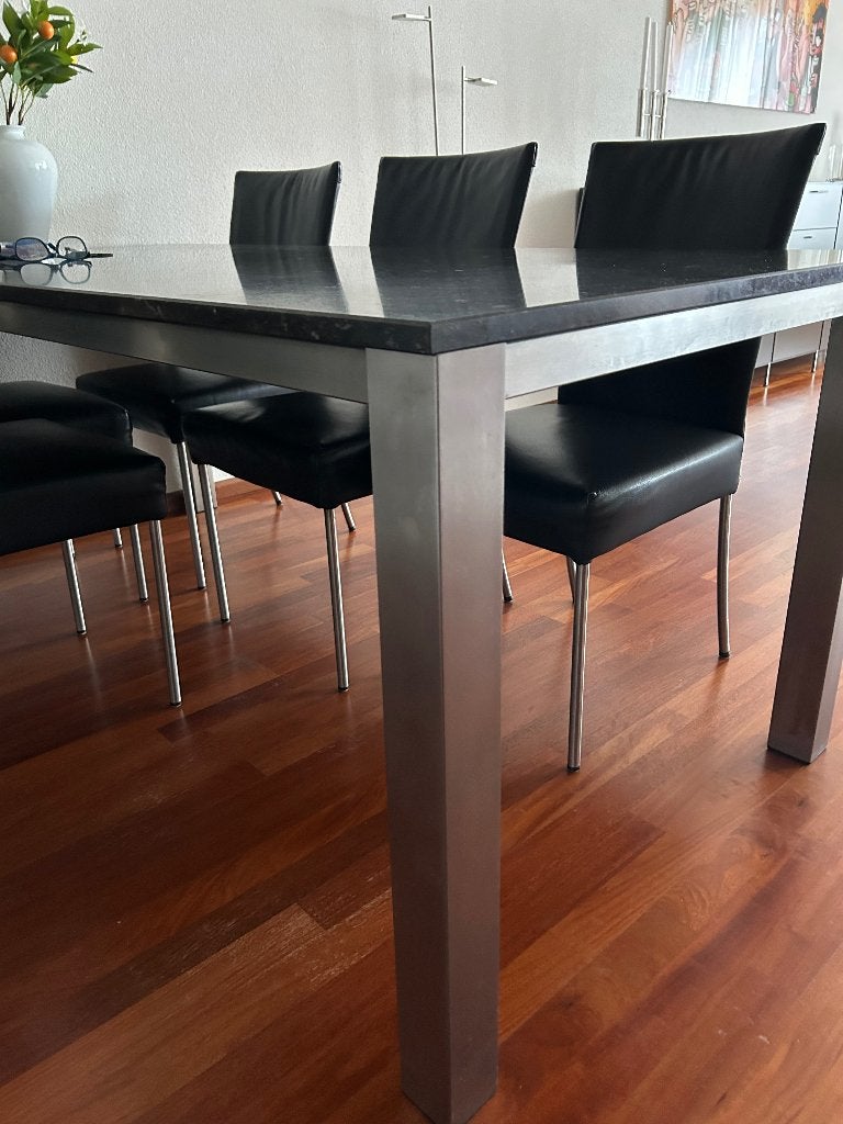 Foto 3 van Moderne eettafel