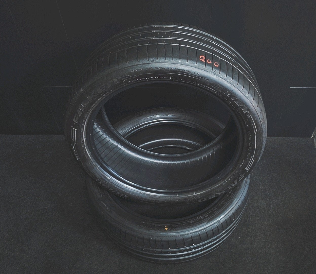 265 40 R20 20 Falken E ziex zomerbanden, Auto-onderdelen, 265 mm, Ophalen of Verzenden, 20 inch, Zomerbanden