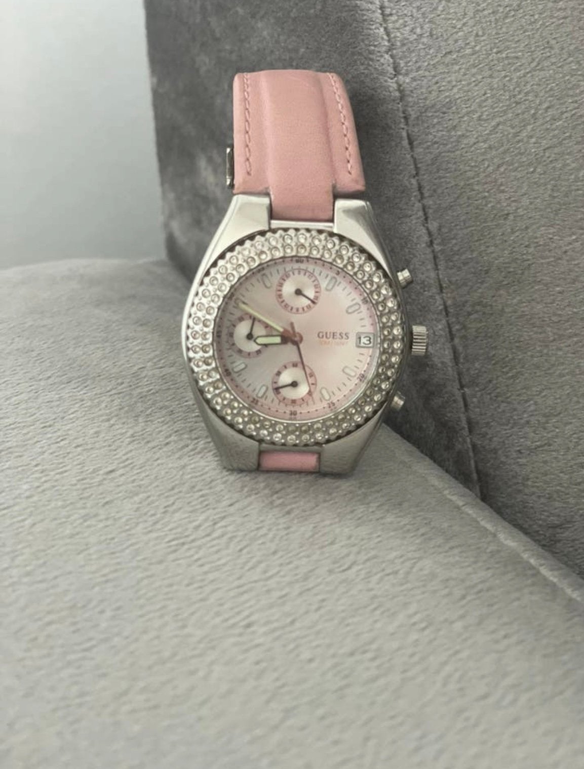 Guess Dameshorloge – Chronograaf met Swarovski-kristallen, Ophalen, Zo goed als nieuw, Staal, Guess