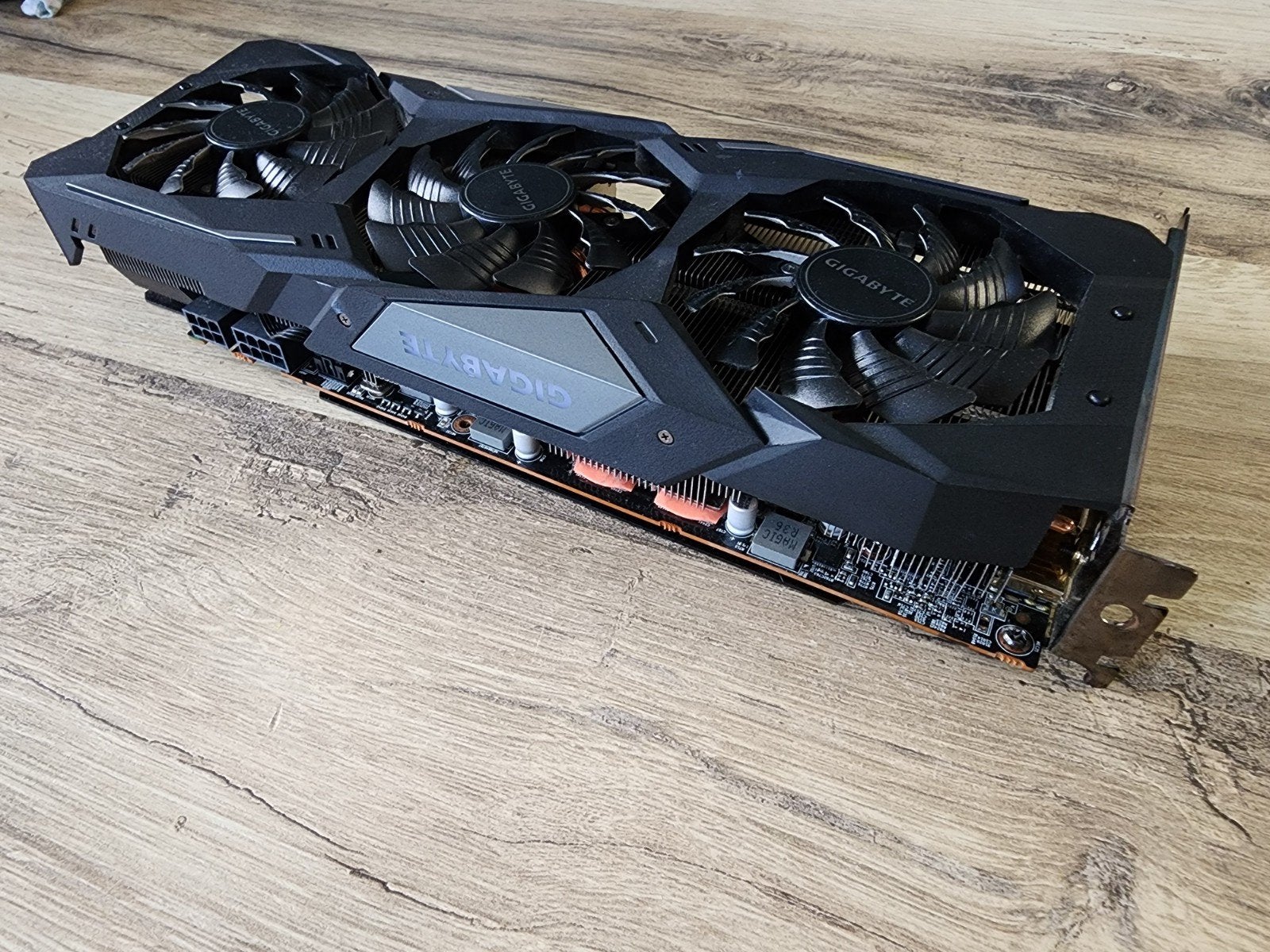 gpu/graphics card mobo met ram en cpu (kijk beschrijving), Computers en Software, Monitoren, IPS, Full HD, 151 t/m 200 Hz, Ophalen