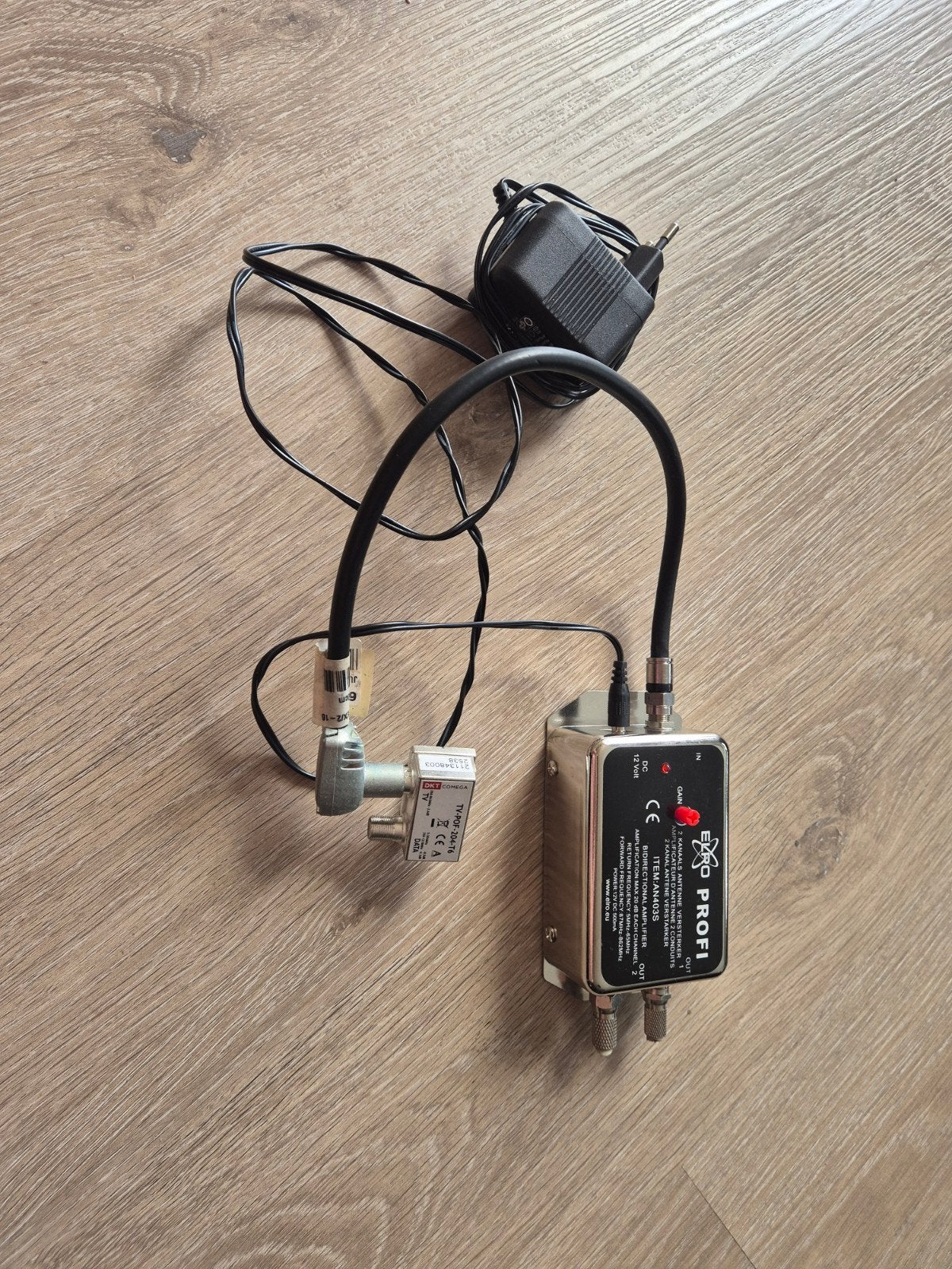 Elro Profi COAX Antenne Versterker, Ophalen of Verzenden