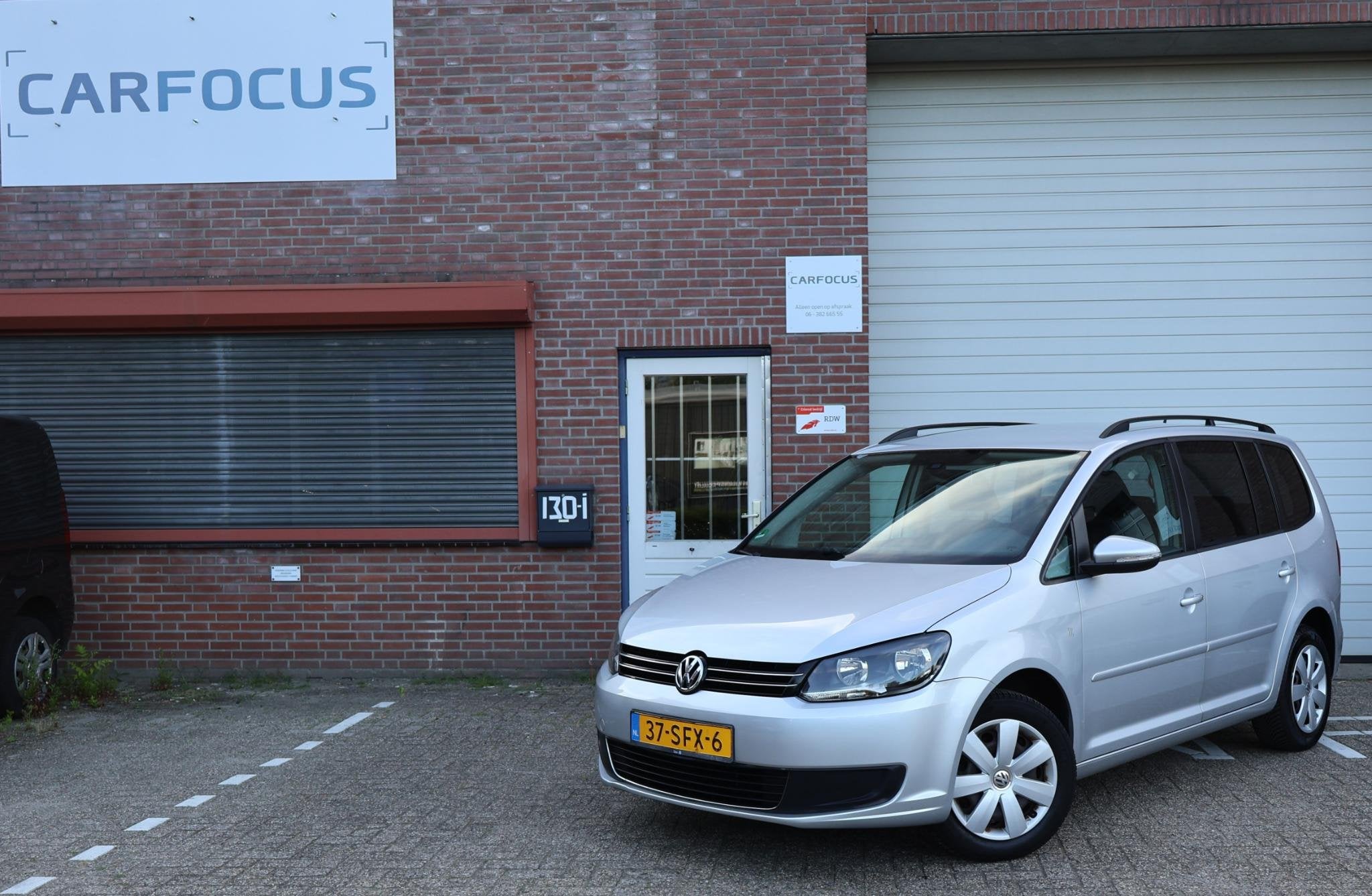 Volkswagen Touran 1.2 TSI Comfortline BlueMotion 7p. NAP 2e, Voorwielaandrijving, Stof, Gebruikt, Zwart