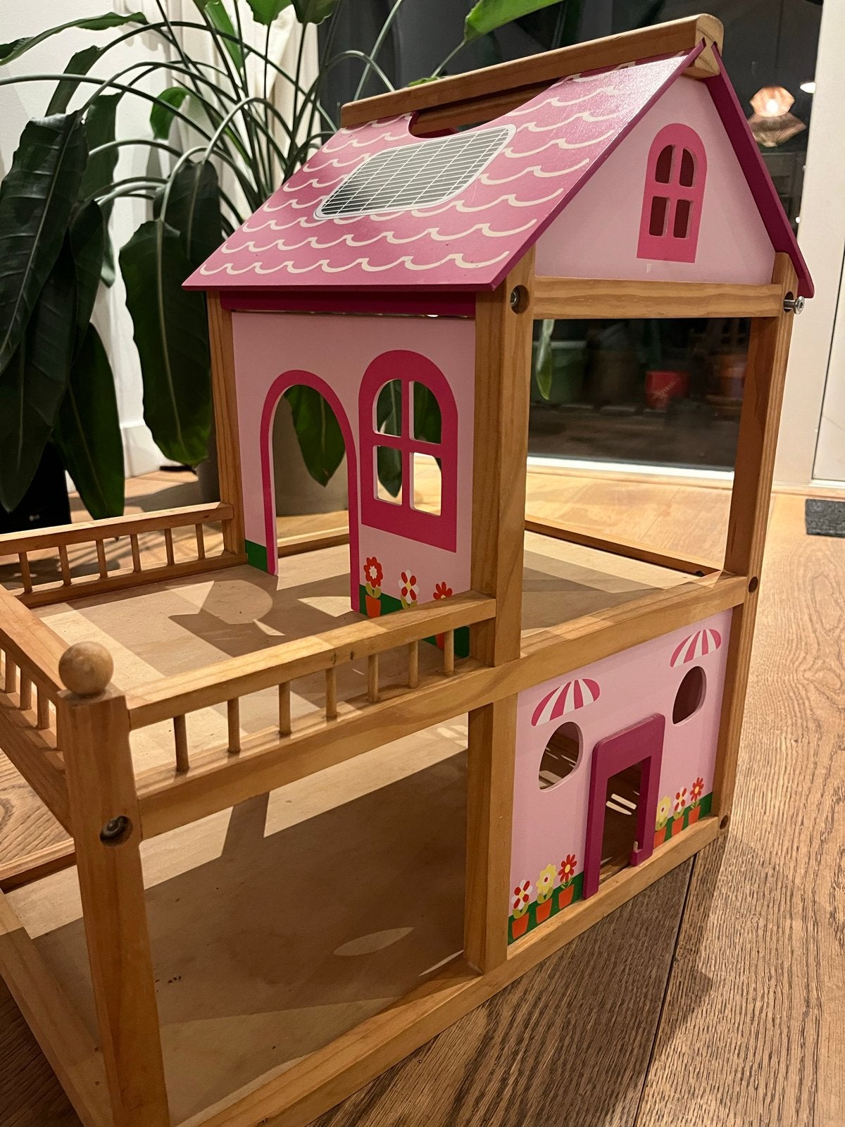 Poppenhuis met Meubels en Poppen, Ophalen, Gebruikt, Poppenhuis