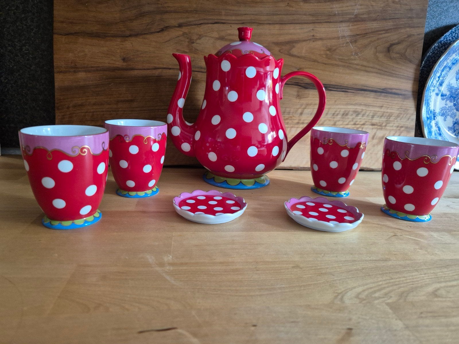 Oilily theepot, 4 kopjes 2 theezakschaaltjes, Overige typen, Nieuw, Ophalen of Verzenden, Overige stijlen
