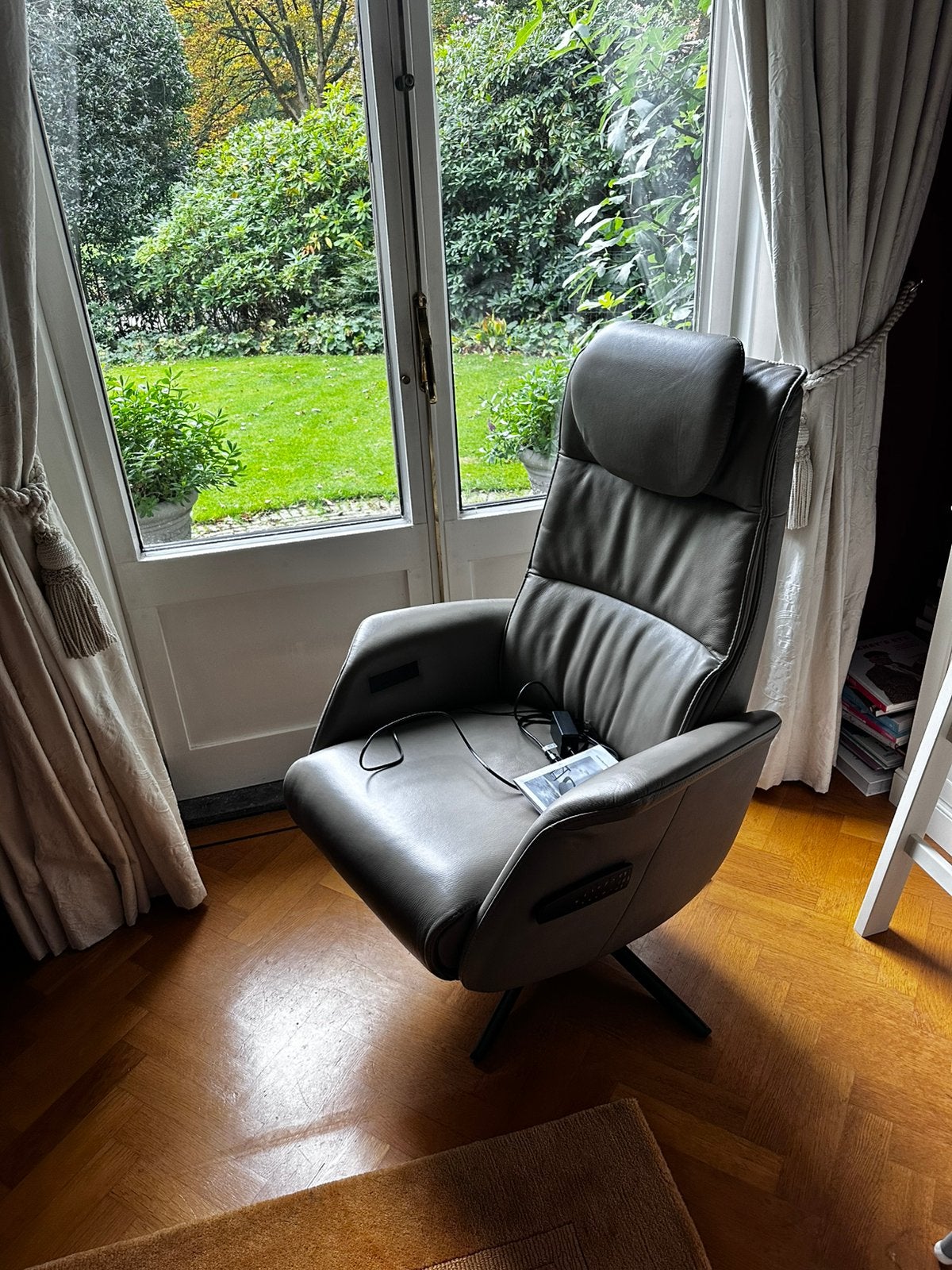 Luxe sta-op fauteuil Comfort Collection - Devon, Huis en Inrichting, Ophalen, Leer, Zo goed als nieuw, Eén