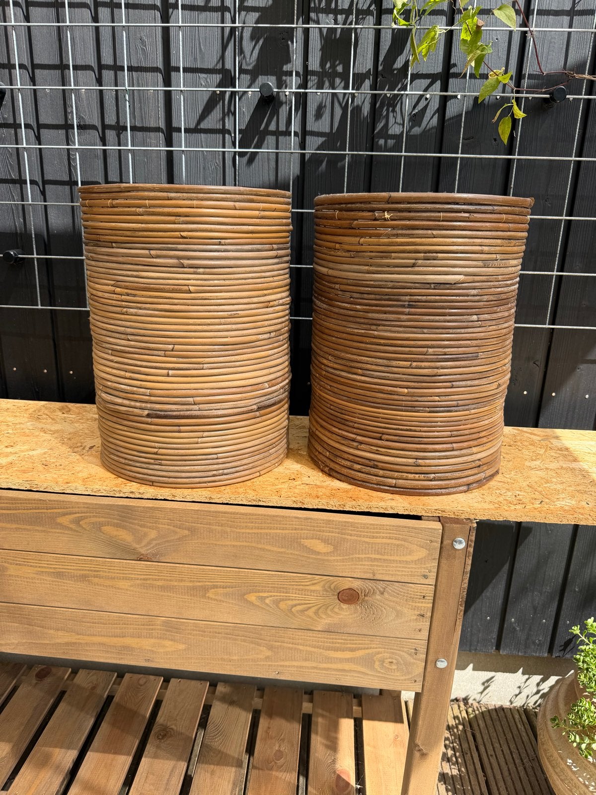 Set van 2 bamboo plantenbakken - 40 cm hoog, Tuin en Terras, Overige materialen, Gebruikt, Rond, Binnen