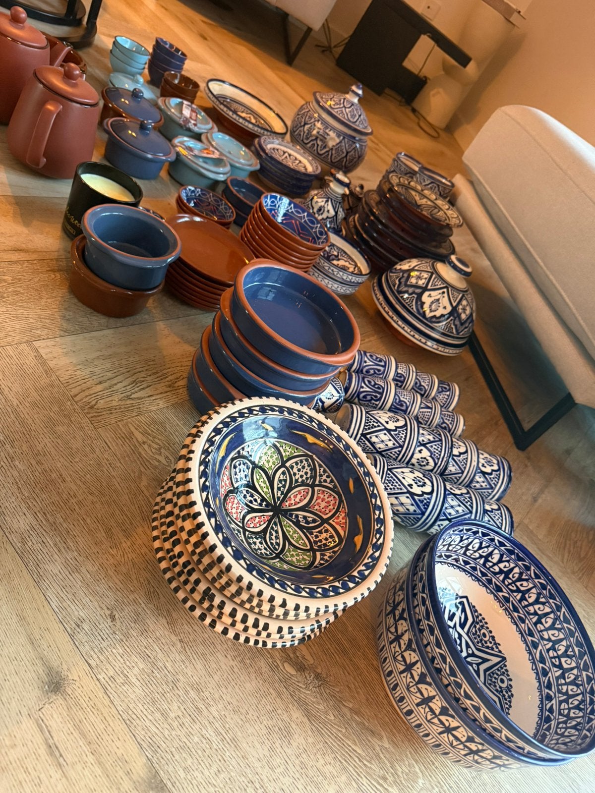 Hele grote set marokkaanse servies, Ophalen