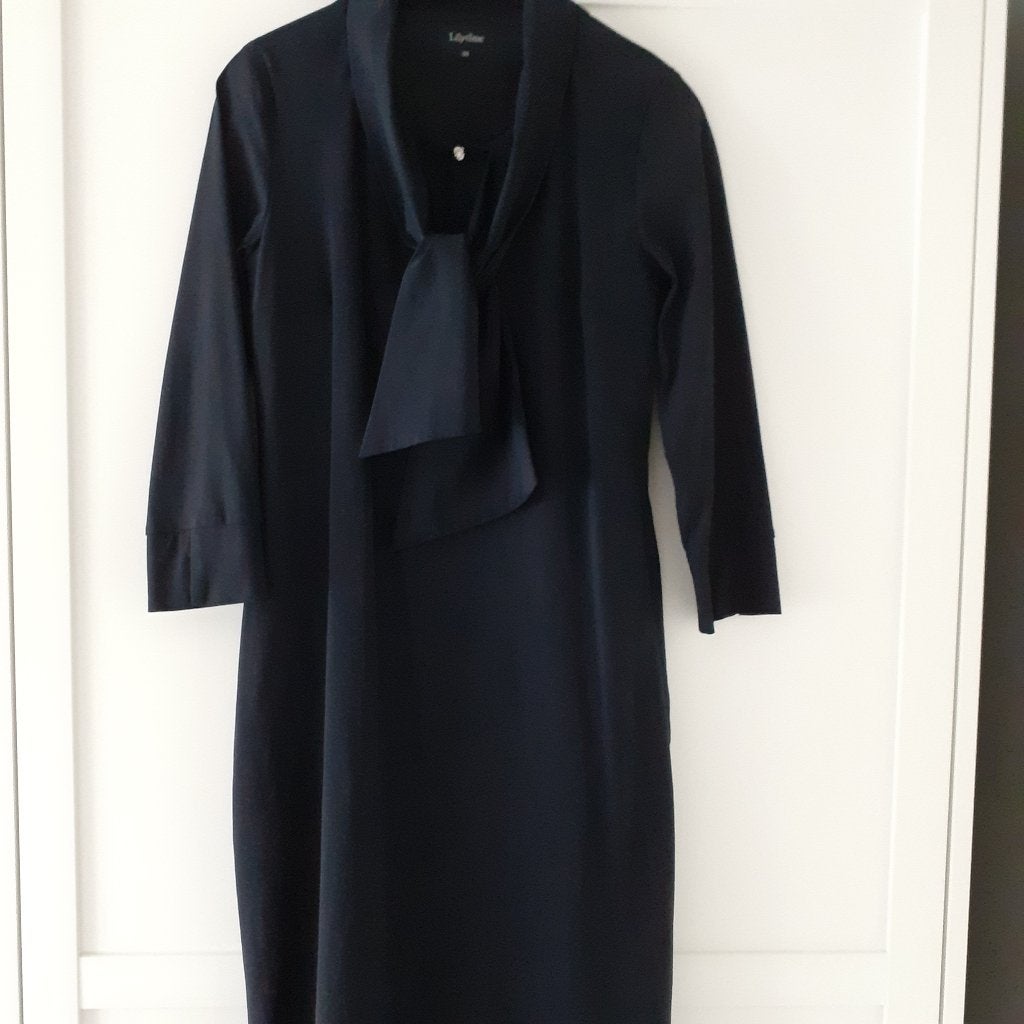 Jurk van Lilytime maat 36, Blauw, Ophalen of Verzenden, Zo goed als nieuw, Knielengte