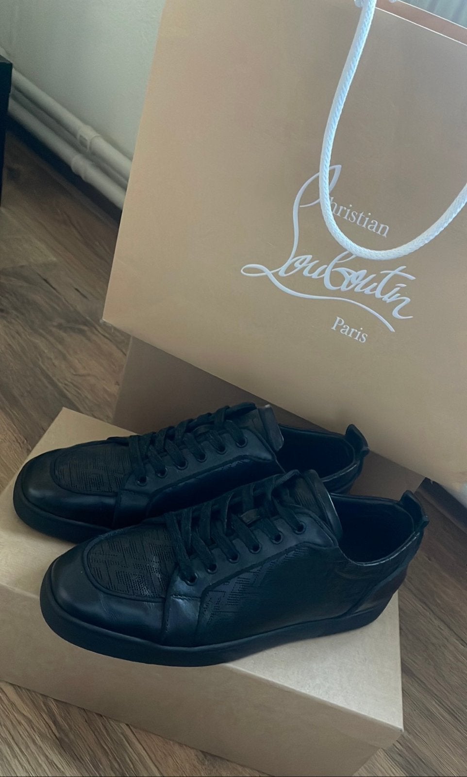 Louboutin schoenen maat 44, Ophalen, Zo goed als nieuw, Zwart