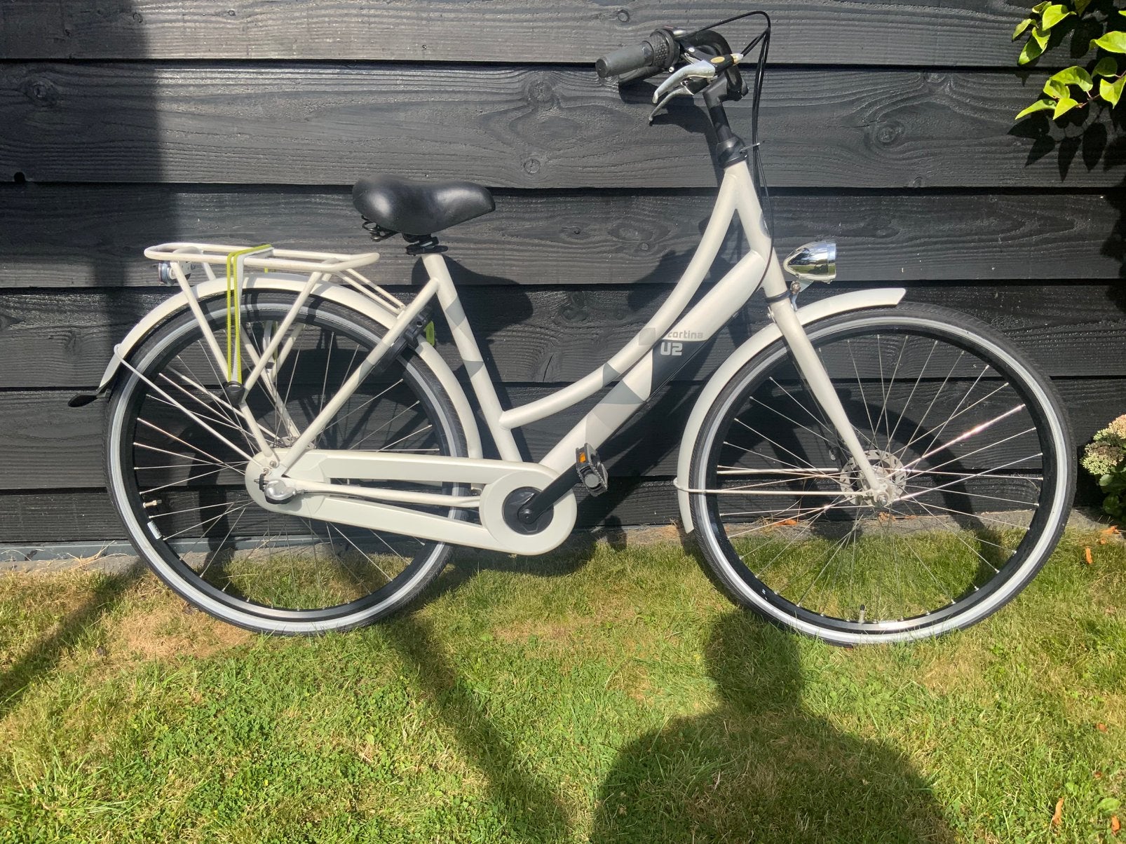 Cotina dames fiets 28 inch  53/57, Fietsen en Brommers, Fietsen | Dames | Damesfietsen, 53 tot 56 cm, Ophalen, Zo goed als nieuw