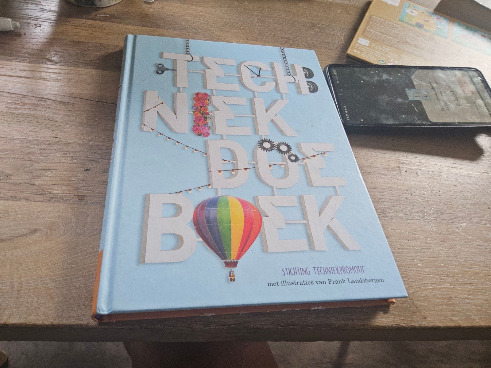 Techniek-doeboek: Leren ontwerpen en bouwen, Ophalen of Verzenden, Zo goed als nieuw, Overige onderwerpen, Stichting Techniekpromotie