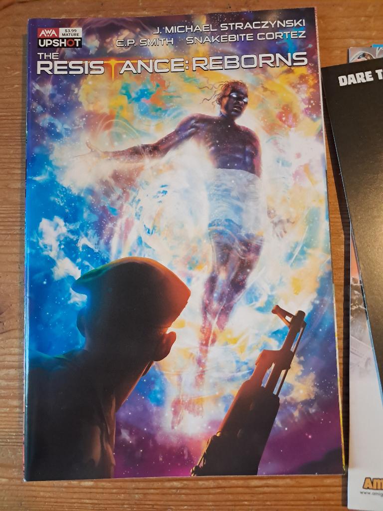 Resistance : reborns, Boeken, Amerika, Nieuw, J. Michael Straczynski, Ophalen