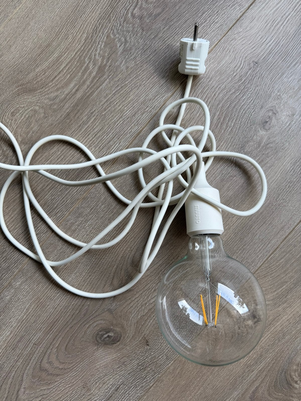 Muuto E27 hanglamp - Wit, Ophalen of Verzenden, Gebruikt, Kunststof