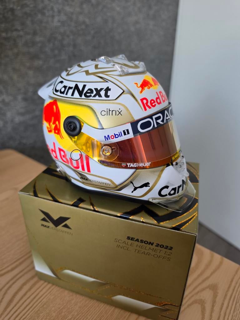 Max Verstappen 1:2 helm ' Seizoen 2022', Ophalen of Verzenden, Zo goed als nieuw, Overige typen