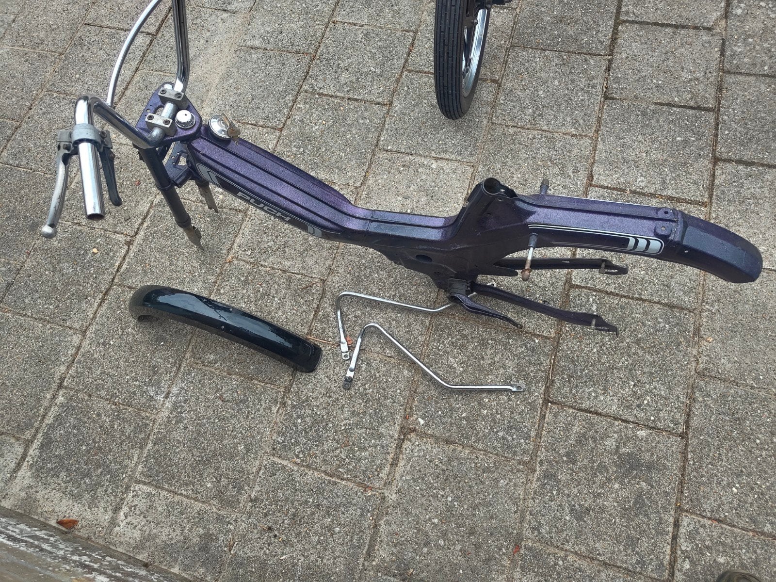 Mooie nieuw gespoten Puch in onderdelen, Ophalen of Verzenden, Zo goed als nieuw, Maximaal 45 km/u, Maxi