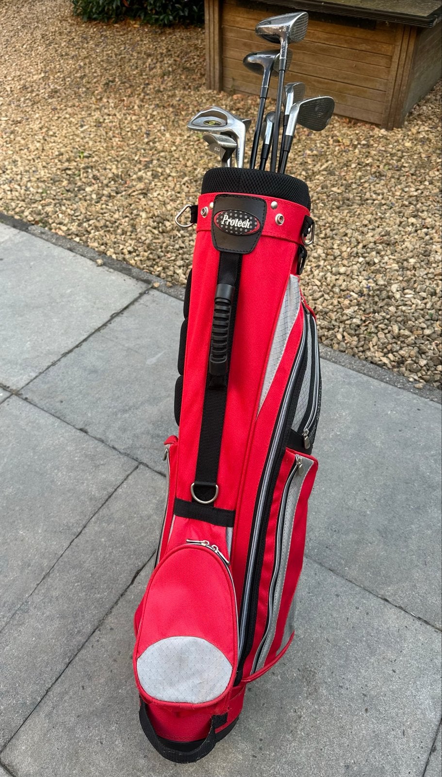 Complete Golfset: Protech Golftas rood, Dunlop & Apron Clubs, Sport en Fitness, Golf, Gebruikt, Set, Overige merken, Ophalen
