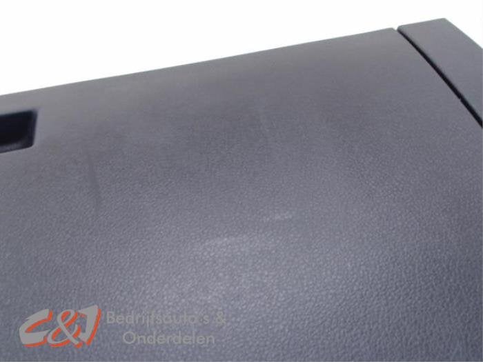 Dashboardkastje van een Volkswagen Caddy, Gebruikt, -, Volkswagen, -