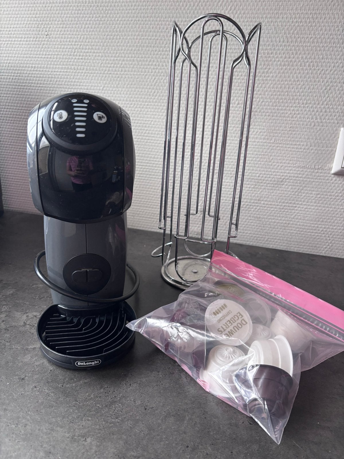 Dolce Gusto Genio S, Witgoed en Apparatuur, Koffiezetapparaten, Ophalen, Koffiemachine, Zo goed als nieuw, 1 kopje