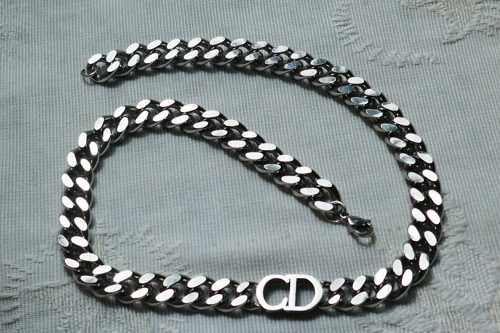 Christian Dior  schakel ketting, Sieraden, Tassen en Uiterlijk, Kettingen, Zo goed als nieuw, Overige materialen, Zilver, Verzenden
