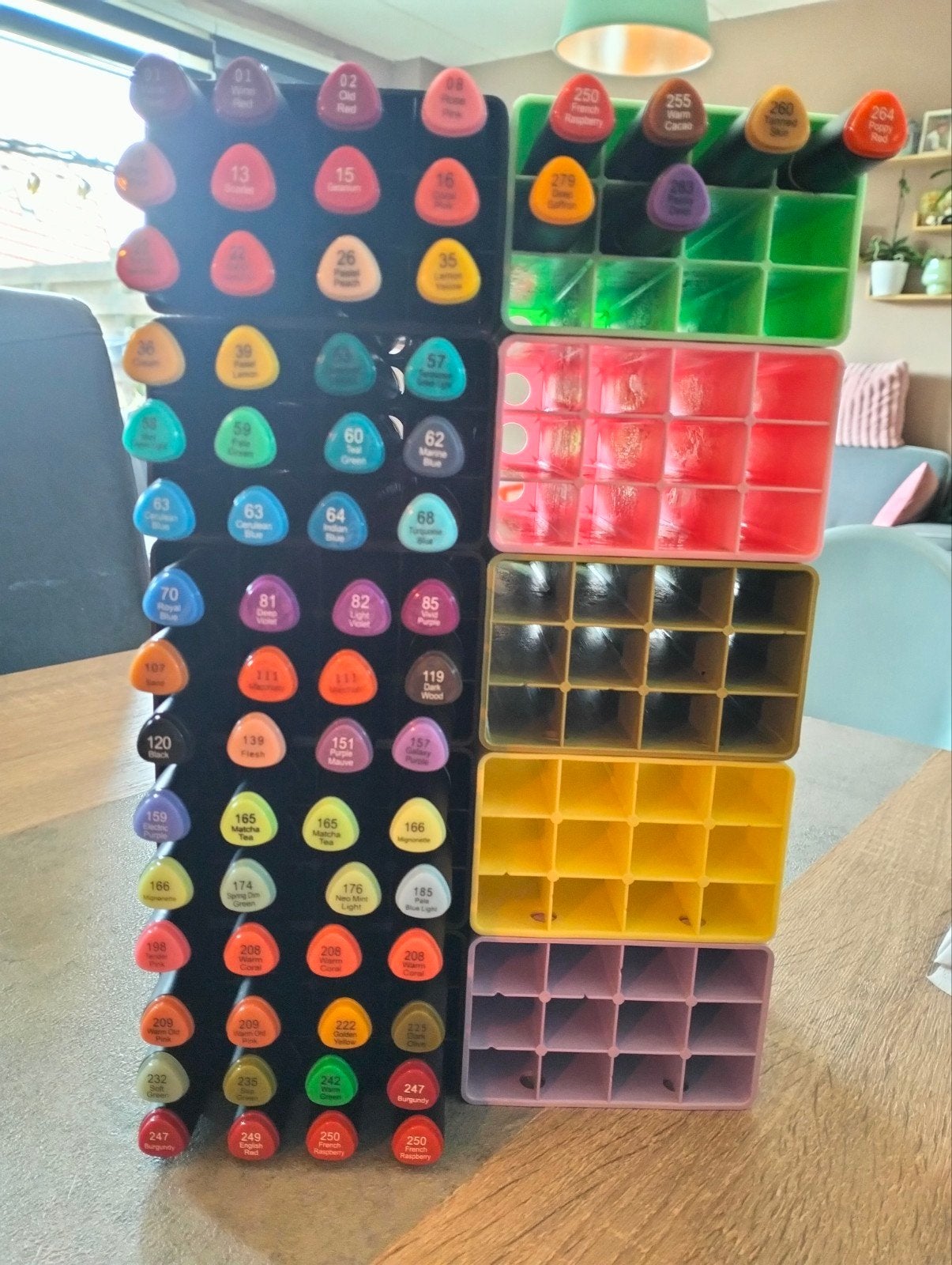 Meer dan 200 Decotime Twinmarkers (alcohol basis), Hobby en Vrije tijd, Ophalen of Verzenden
