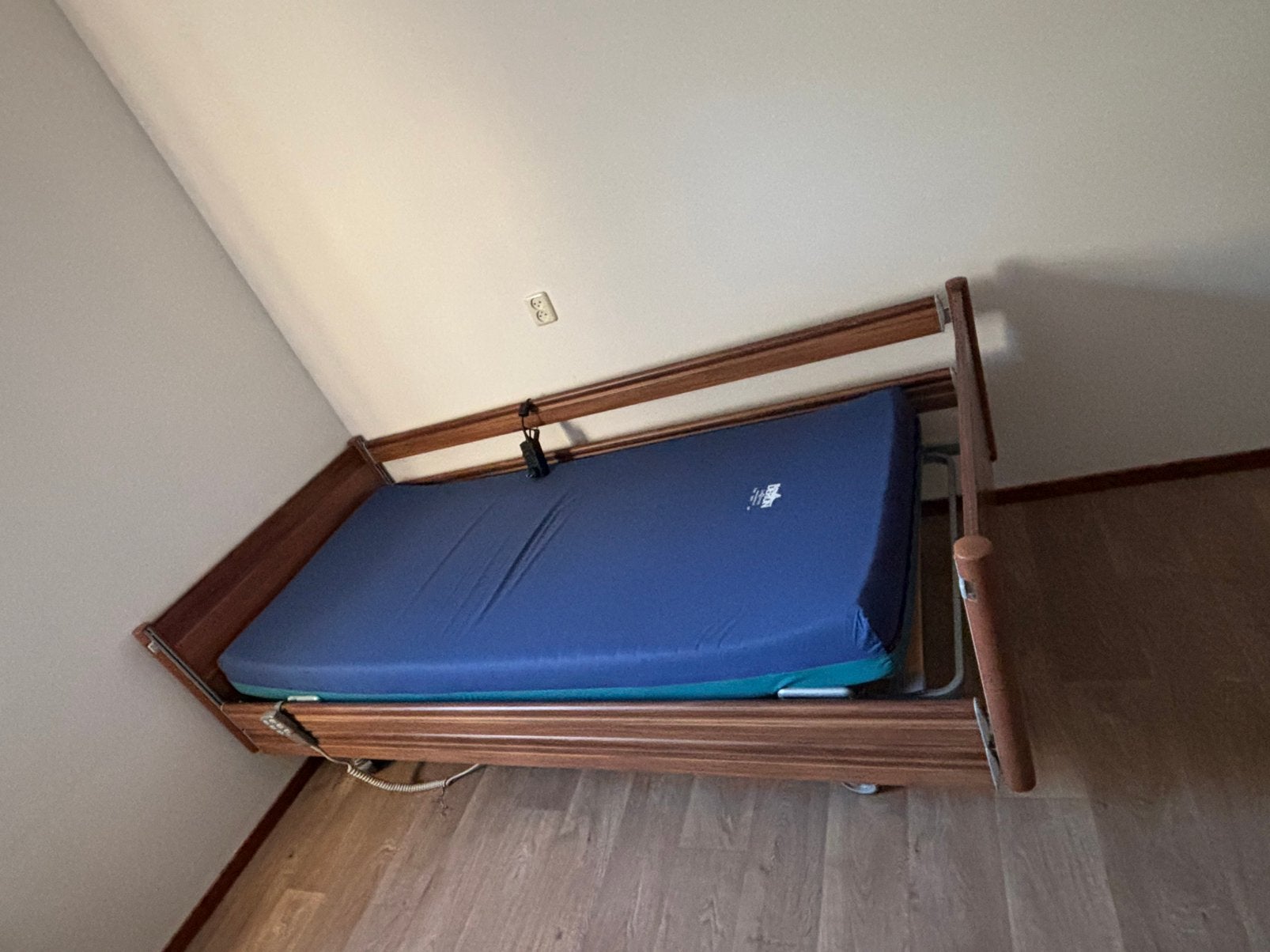 Elektrisch hoog laag bed, Ophalen, 90 cm, Eenpersoons, Hout