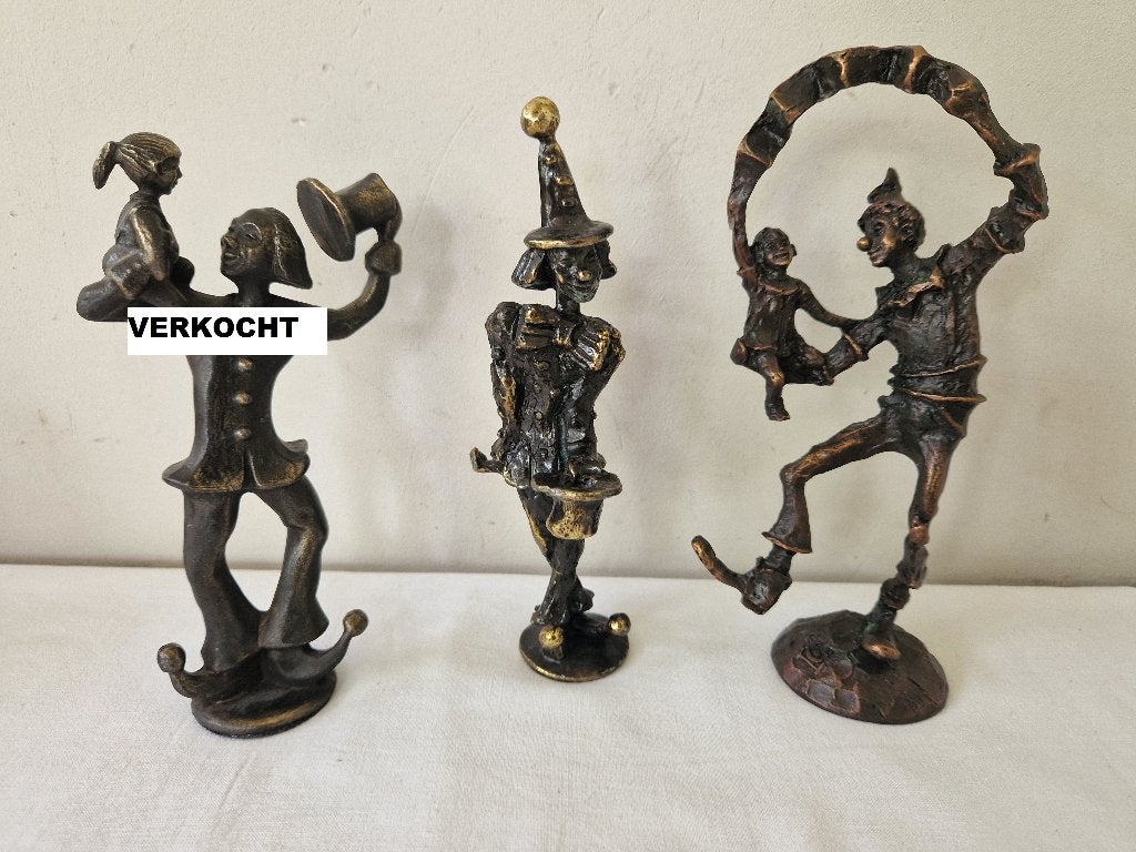 2 verbronsde beeldjes. Corry Ammerlaan en Brigitte v/d Houdt, Ophalen of Verzenden, Zo goed als nieuw