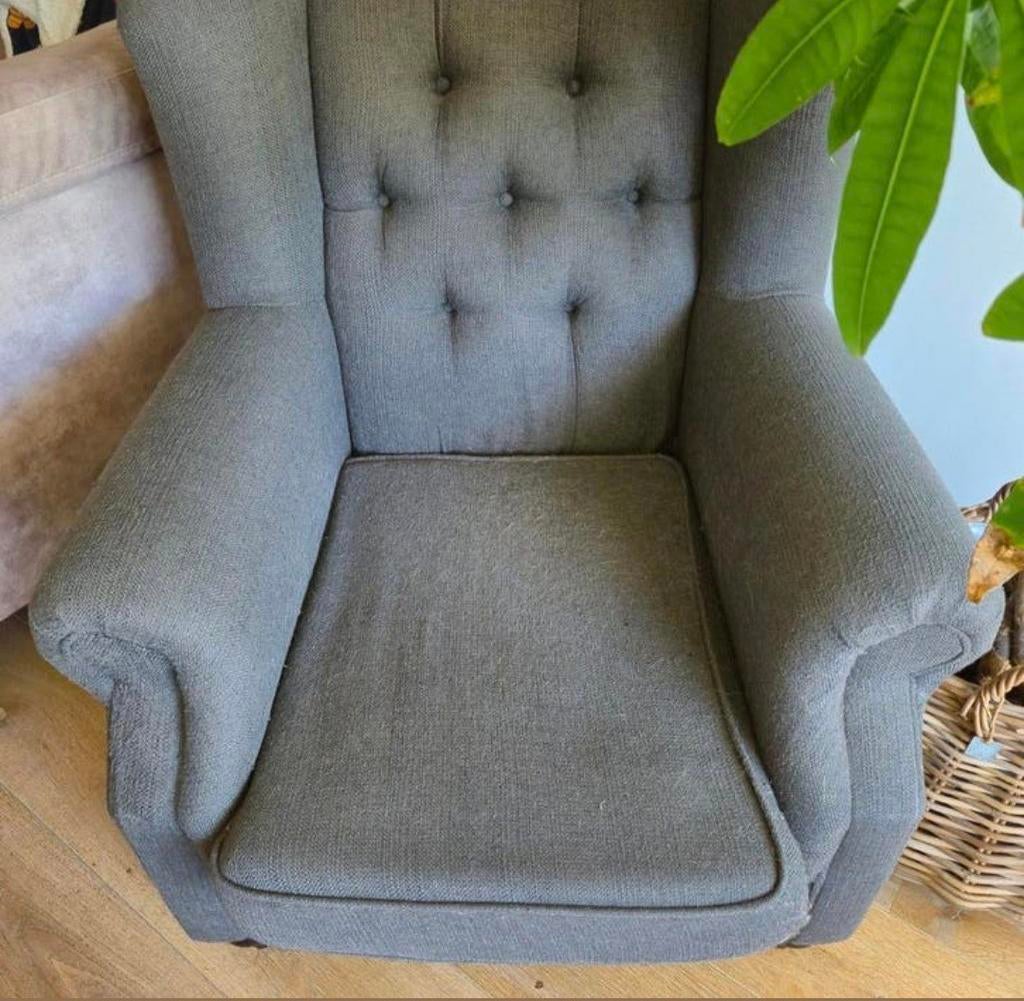 Leesstoel / oorfauteuil grijs, Ophalen, Gebruikt
