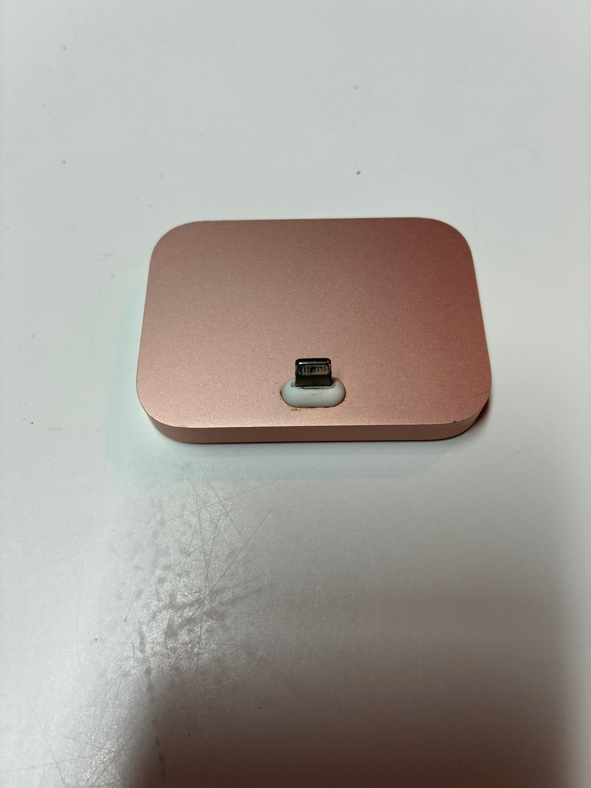 Apple iPhone Lightning Dock - Roségoud, Lightning, Oplaadstation, Zo goed als nieuw, Apple