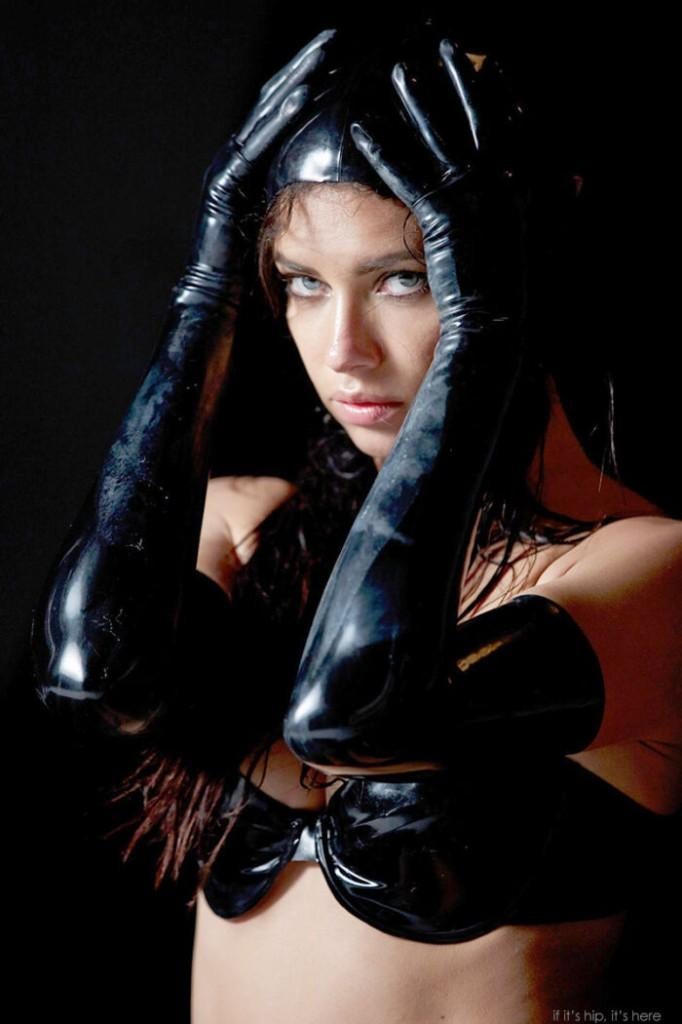 PIRELLI KALENDER 2015 IN LUXE DOOS, ONGEBRUIKT, Ophalen of Verzenden, Maandkalender, Nieuw