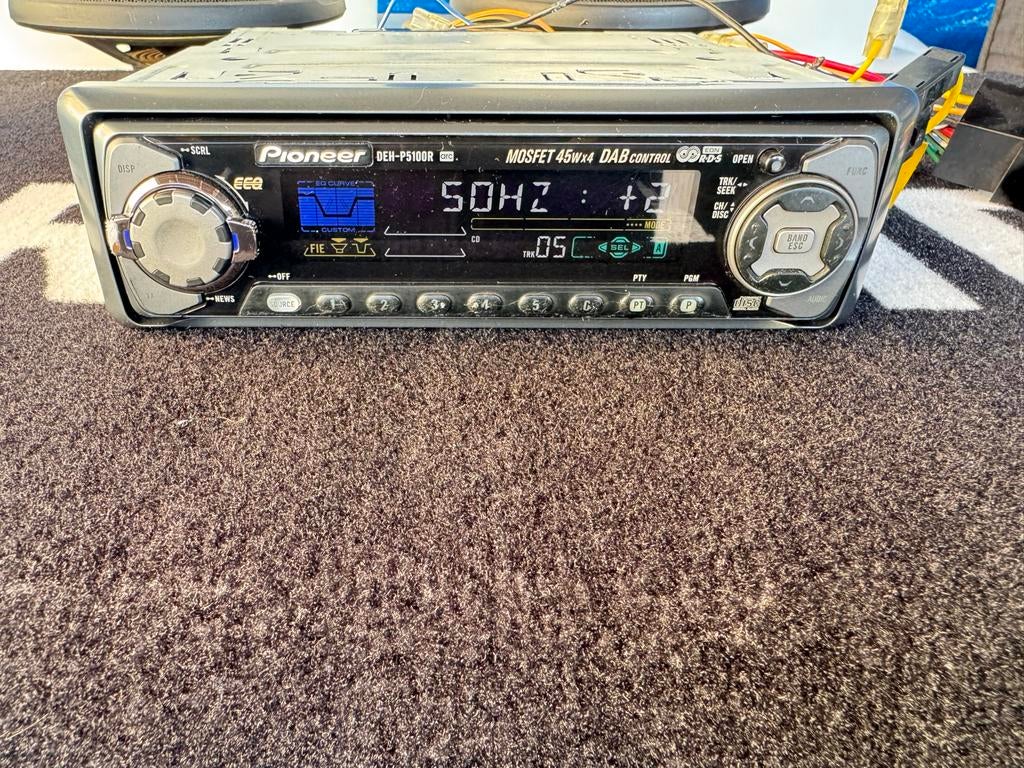 Pioneer DEH-P5100R Autoradio met Bluetooth adapter, Ophalen of Verzenden, Zo goed als nieuw