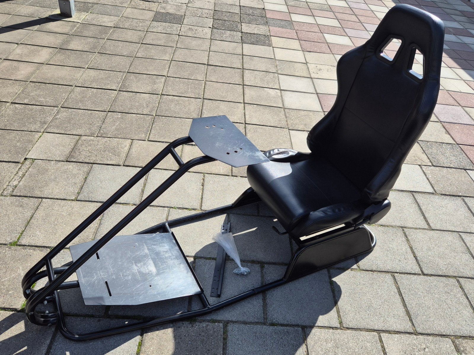 Racesimulator cockpit (Sim racing,Racestoel, playseat), Spelcomputers en Games, Inklapbaar, Ophalen, Gebruikt, Racestoel