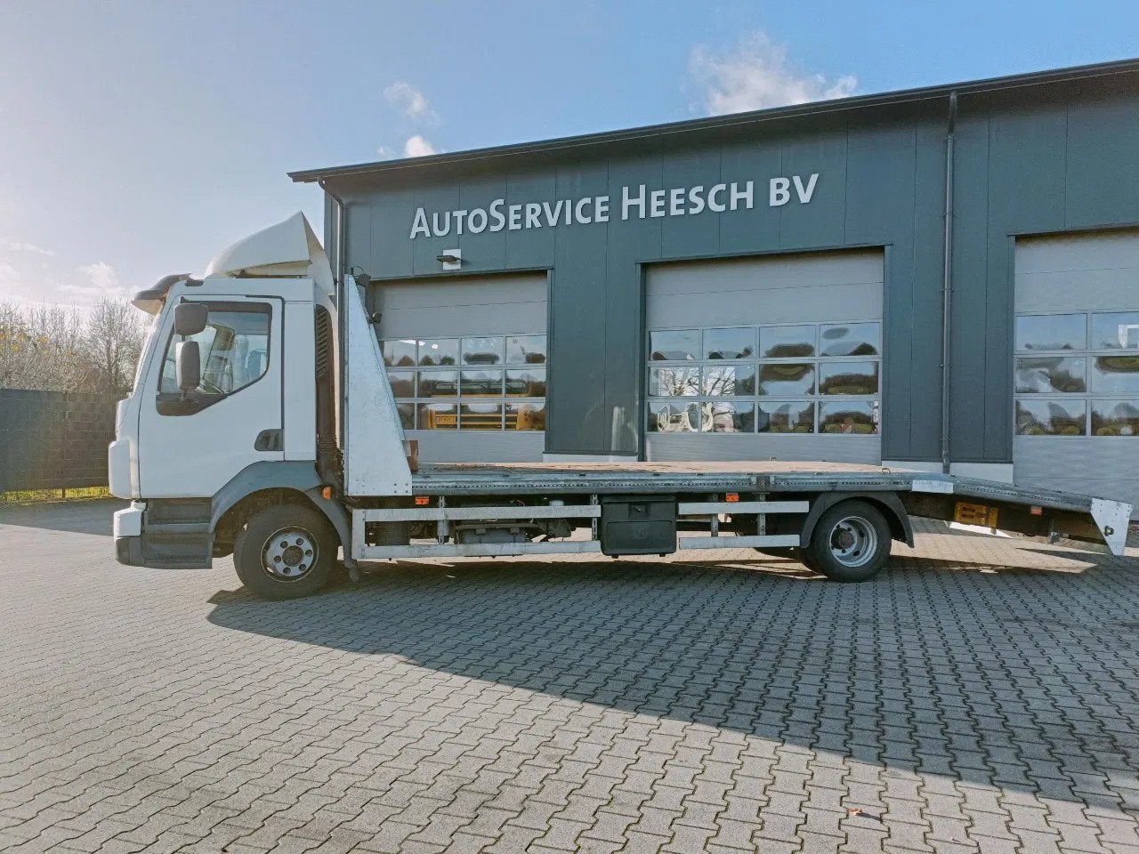 Volvo FL OPRIJWAGEN - 2016 - LUCHTVERING - AUTOMAAT - 500.00, Automaat, Achterwielaandrijving, Euro 6, Wit
