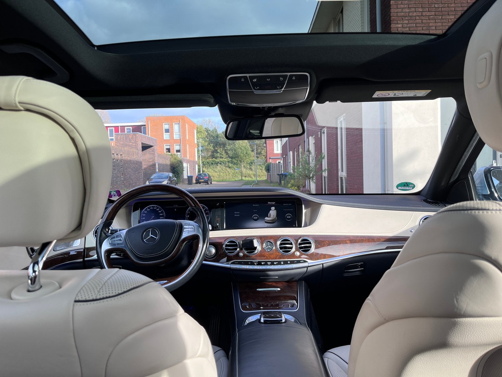Mercedes-Benz S-Klasse 500 Plug-in Hybrid 449pk Lang 7-G, Automaat, Achterwielaandrijving, Beige, 2996 cc