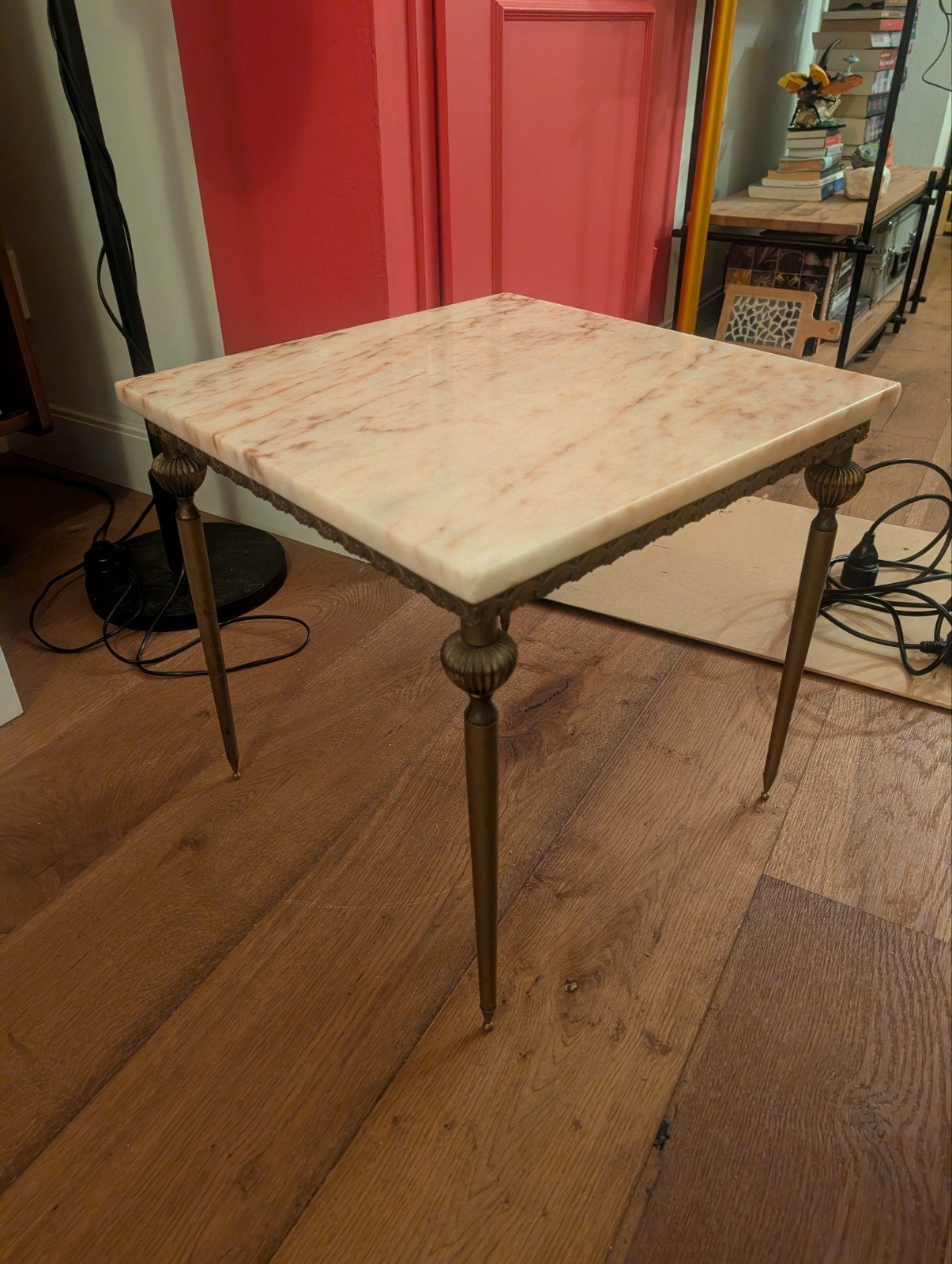 Hollywood Regency bijzettafel – licht roze marmer, Ophalen