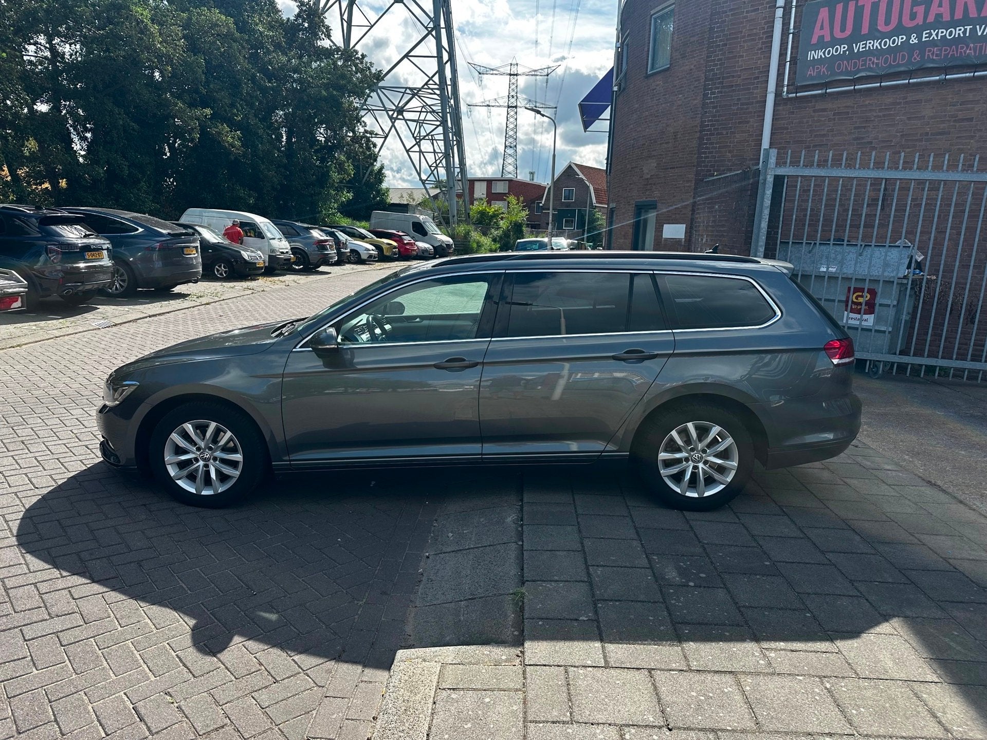 Volkswagen Passat Variant 1.6 TDI Comfortline, Gebruikt, Euro 6, 4 cilinders, Origineel Nederlands