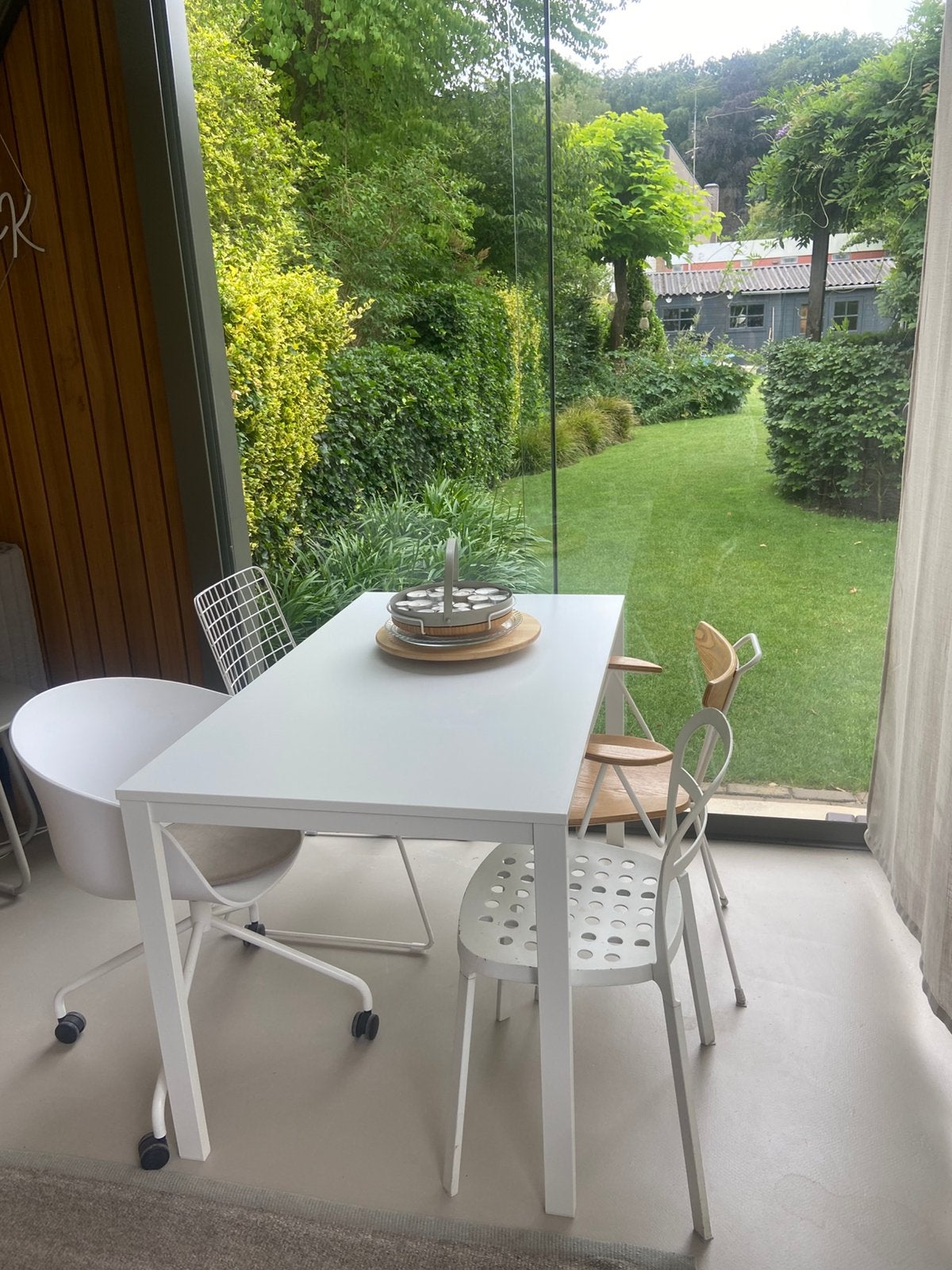 Nieuwe vihals eettafel wit ikea leuk klein strak model, Huis en Inrichting, Tafels | Eettafels, Ophalen, 100 tot 150 cm, Nieuw