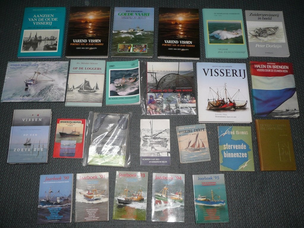33 visserij BEROEPSVISSERIJ vissen vissers visserij:, Ophalen of Verzenden, 20e eeuw of later, Zo goed als nieuw, 33 visserij BEROEPSVISSERIJ vissen vissers visserij: