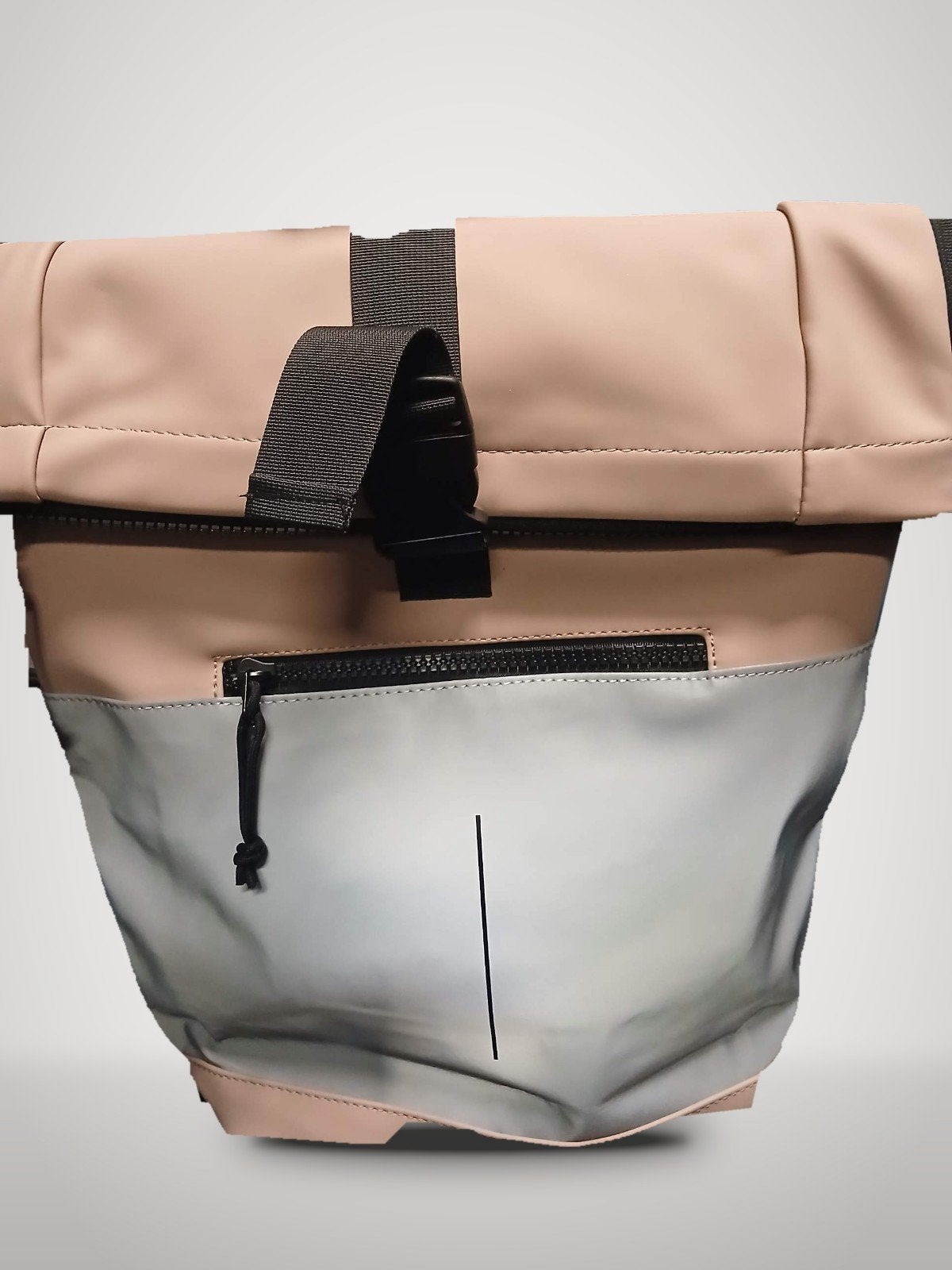 Nieuwe New Rebels rugzak - Stijlvol en waterdicht, 25 tot 40 cm, Nieuw, Ophalen of Verzenden, Waterdicht