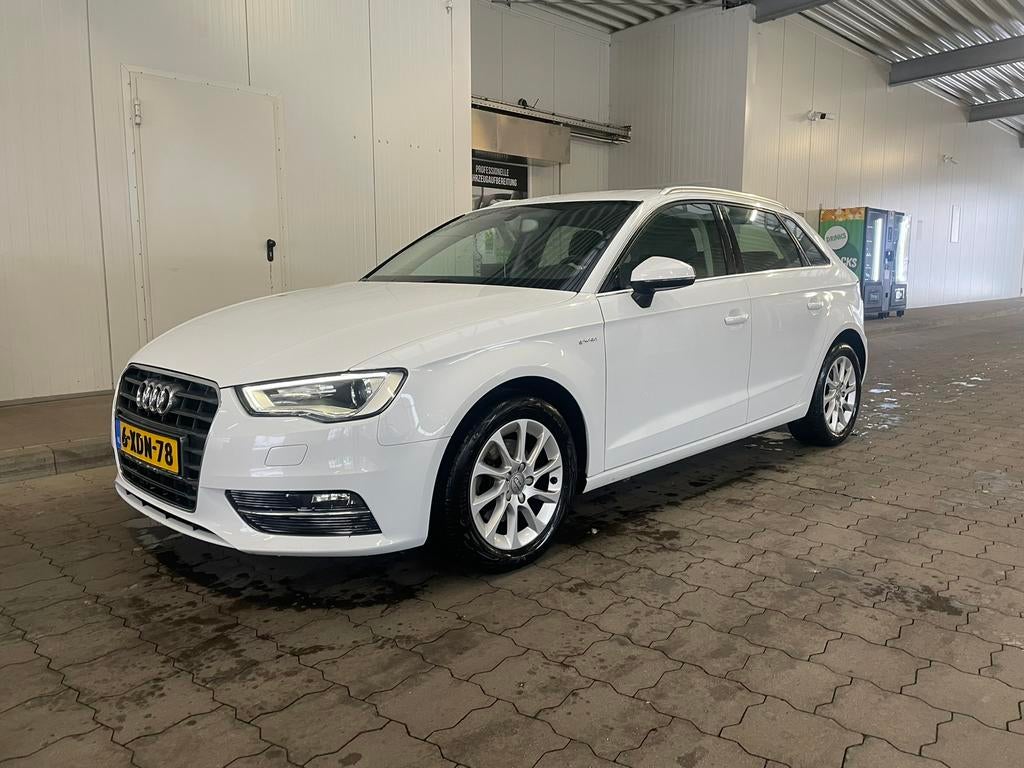 Audi A3 1.4TFSI G-tron Sportback S-tronic 2014 Wit, Auto's, Audi, Stof, 4 cilinders, Wit, Origineel Nederlands