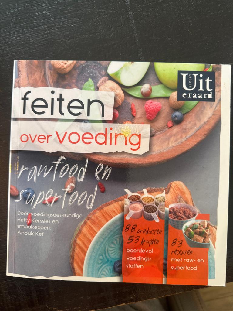 Feiten over Voeding: Rawfood en Superfood, Boeken, Gezondheid, Dieet en Voeding, Ophalen of Verzenden, Zo goed als nieuw, Dieet en Voeding