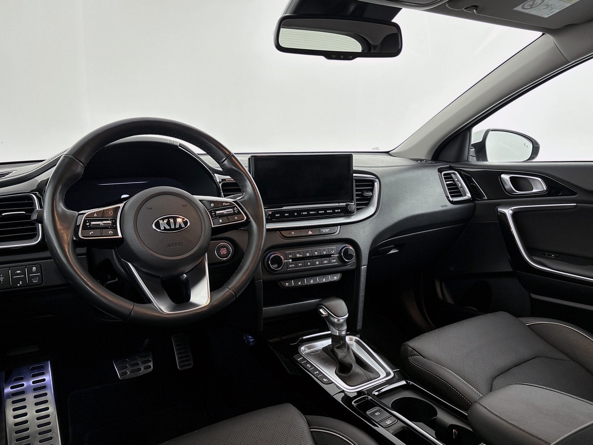 Kia Xceed 1.4 T-GDi DynamicPlusLine // DEALERONDERHOUDEN //, Auto's, XCeed, 4 cilinders, Wit, Bedrijf