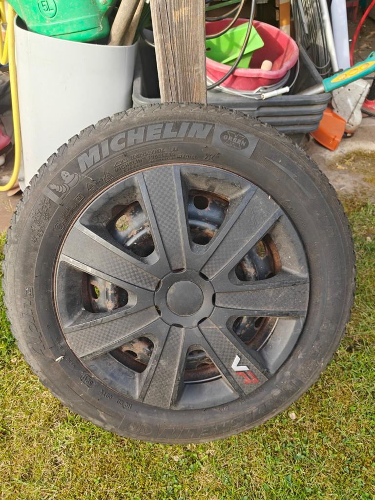 Gebruikte Michelin banden en velgen voor Mazda 2, Ophalen