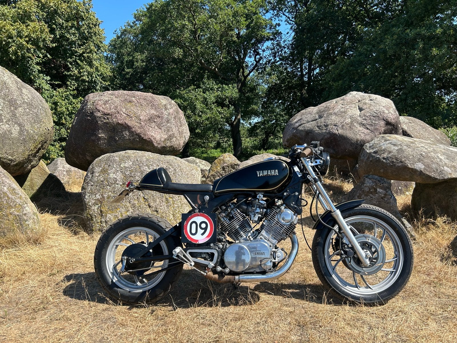 Unieke Yamaha Virago Cafe Racer, Motoren, Motoren | Yamaha, 2 cilinders, Sportuitlaat, Motorrijbewijs A, Gebruikt