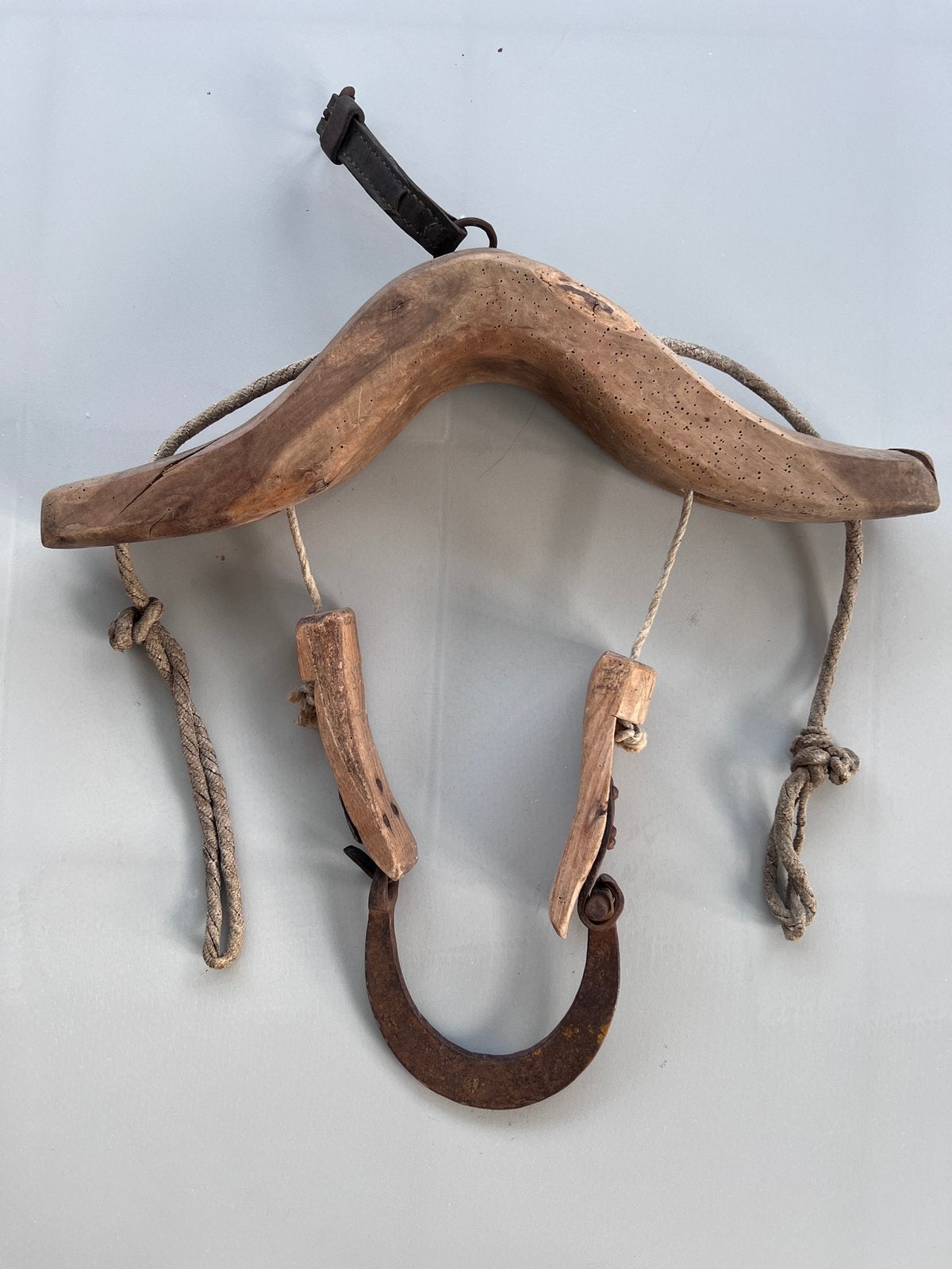 Authentiek Oud Zwitsers juk. Ca 1889 - 1930 - handgemaakt, Ophalen
