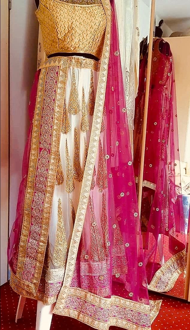 Prachtige Indiase Lehenga (Rok): Goudkleurige steentjes, Kleding | Dames, Gelegenheidskleding, Maat 38/40 (M), Overige typen, Meerkleurig