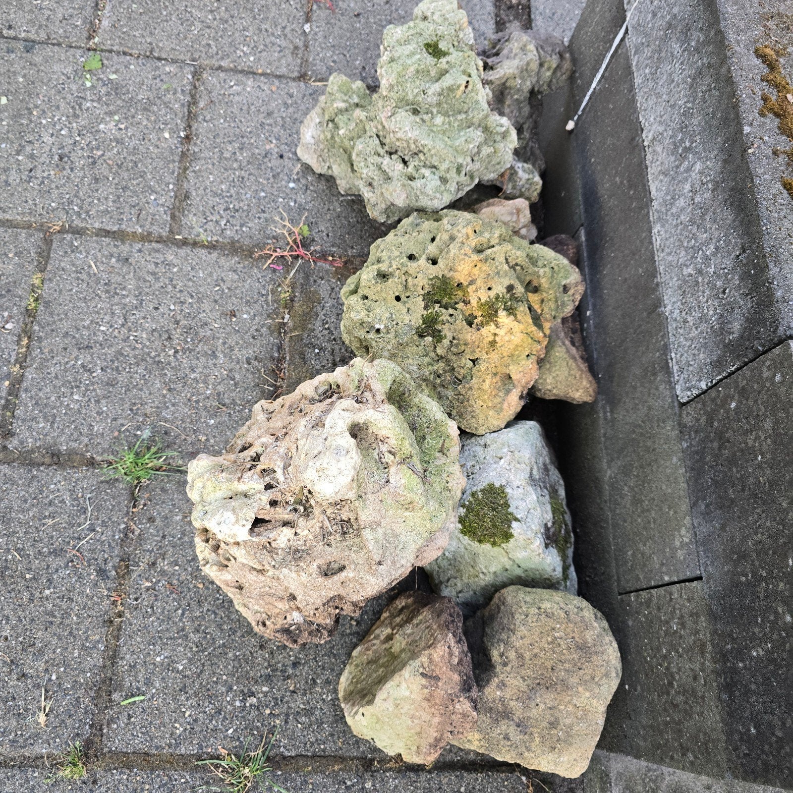 Gratis decoratieve rotsen voor tuin of vijver, Tuin en Terras, Ophalen, Overige materialen, Gebruikt, Kei